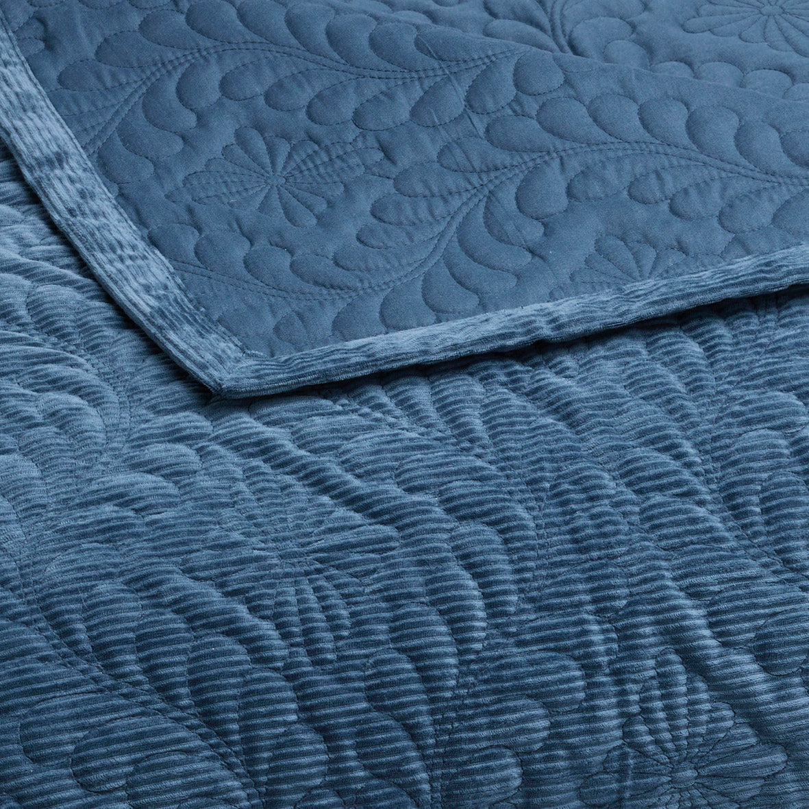 Bedspread corduroy Flower Blue - 220 x 250 cm