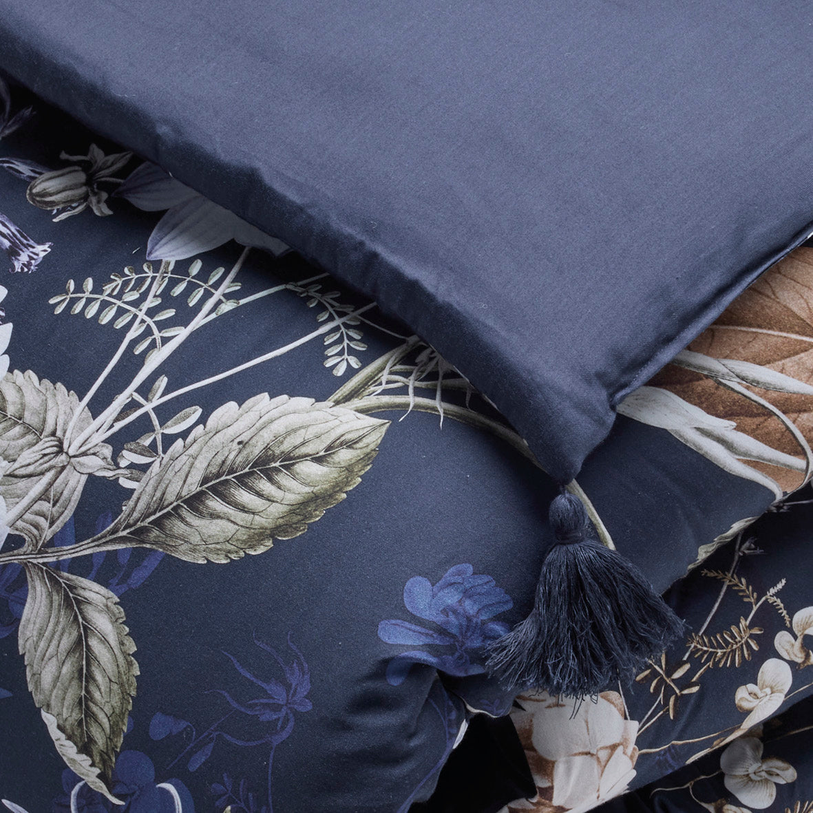 Quilt with tassels Floraison d'hortensias Blue - 140 x 200 cm