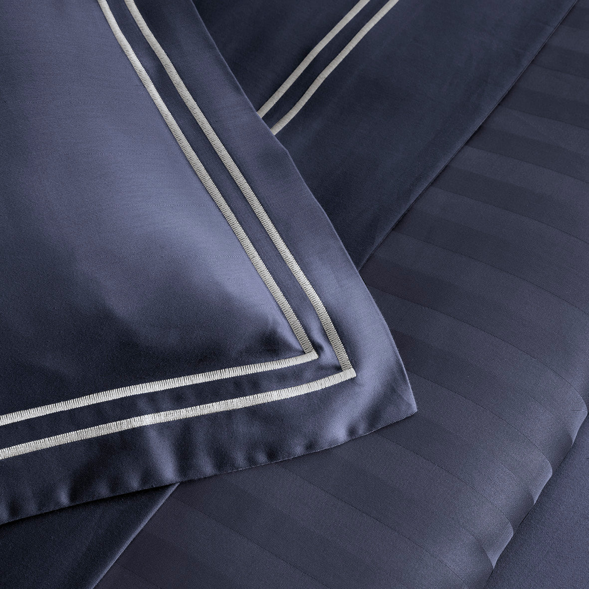 Flat sheet cotton satin - Nice White / Dark blue
