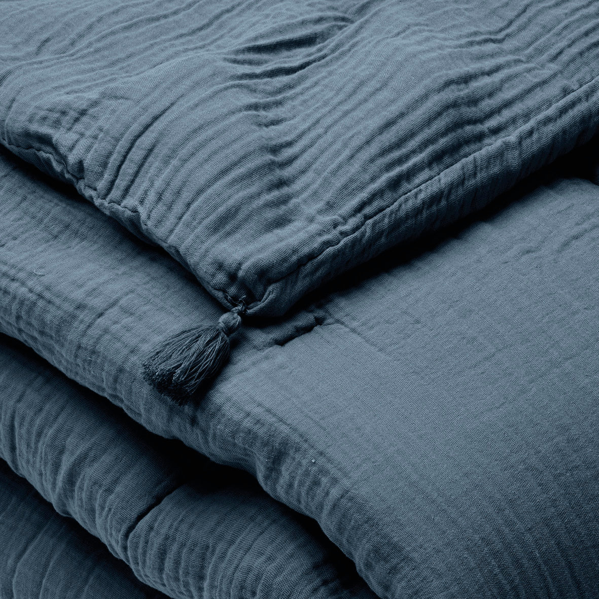 Quilt with tassels cotton gauze - Uni Blue 14 - 140 x 200 cm