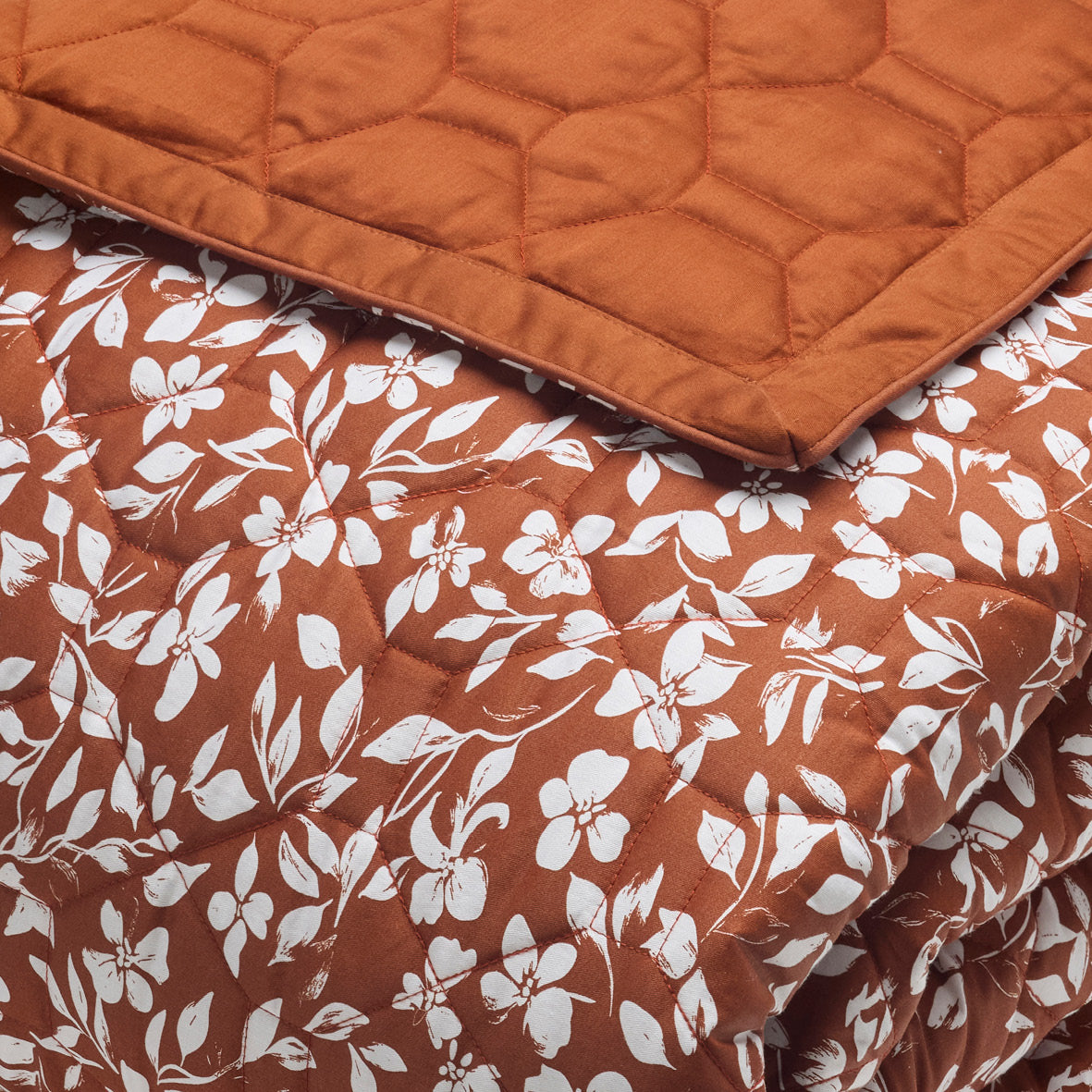 Bedspread cotton satin - Fleurs minimalistes Terracotta - 220 x 250 cm