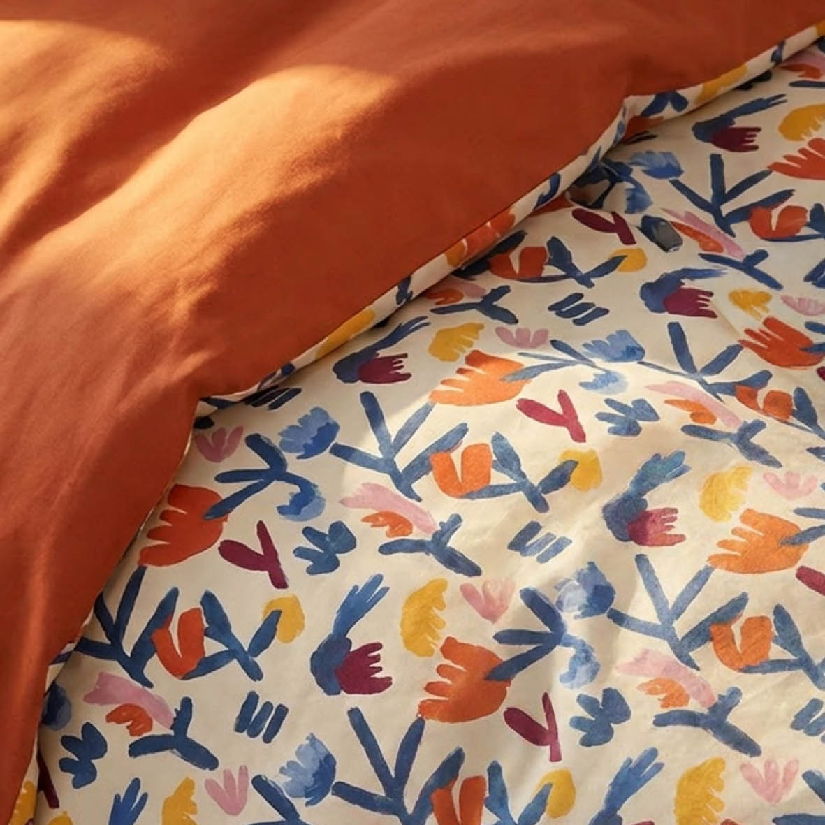 Duvet cover + pillowcase cotton satin - Chorégraphie sauvage - Multicolor / Spicy pumpkin
