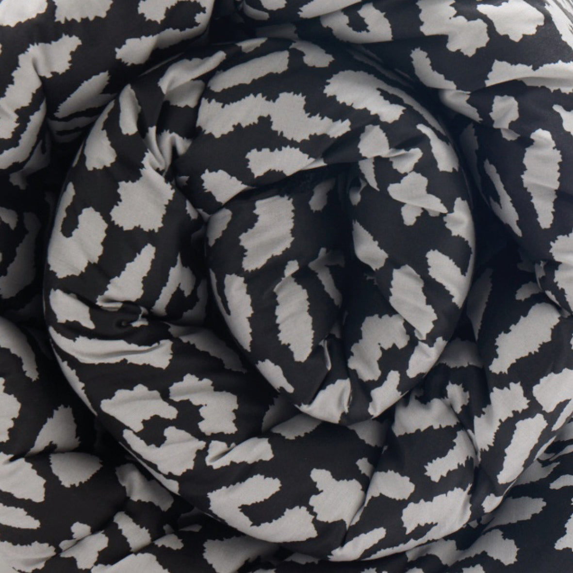 Quilt with tassels cotton satin - Instinct Black - 140 x 200 cm