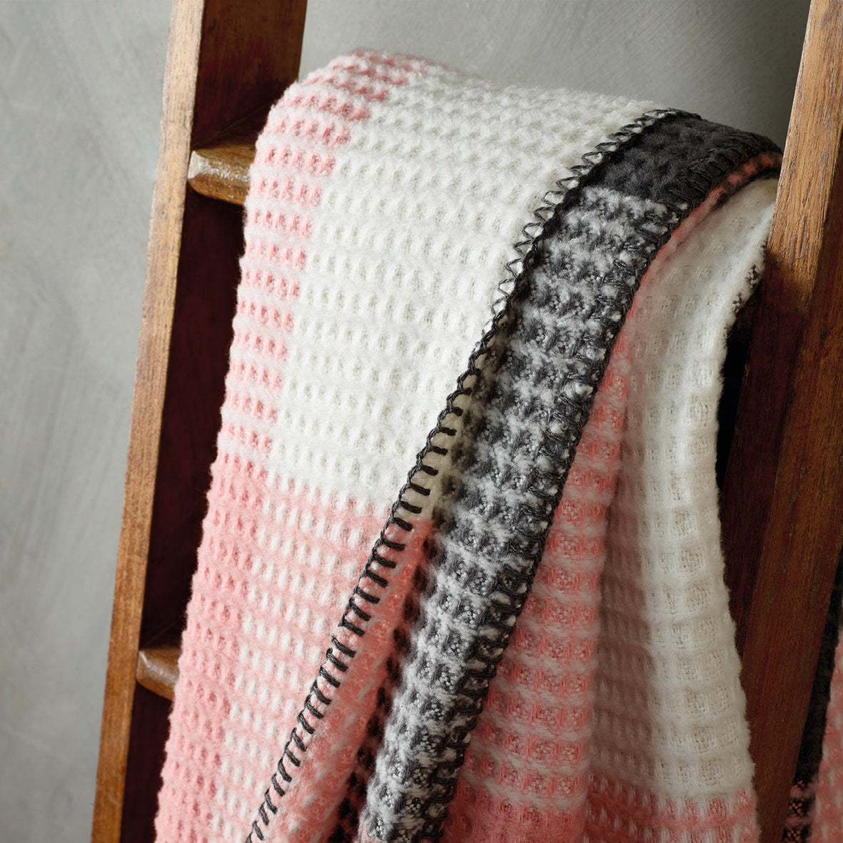 Woven plaid Tartan Waffle Pink / Grey - 130 x 170 cm