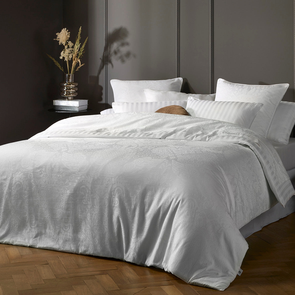 Flat sheet cotton satin Jacquard woven - Arles White