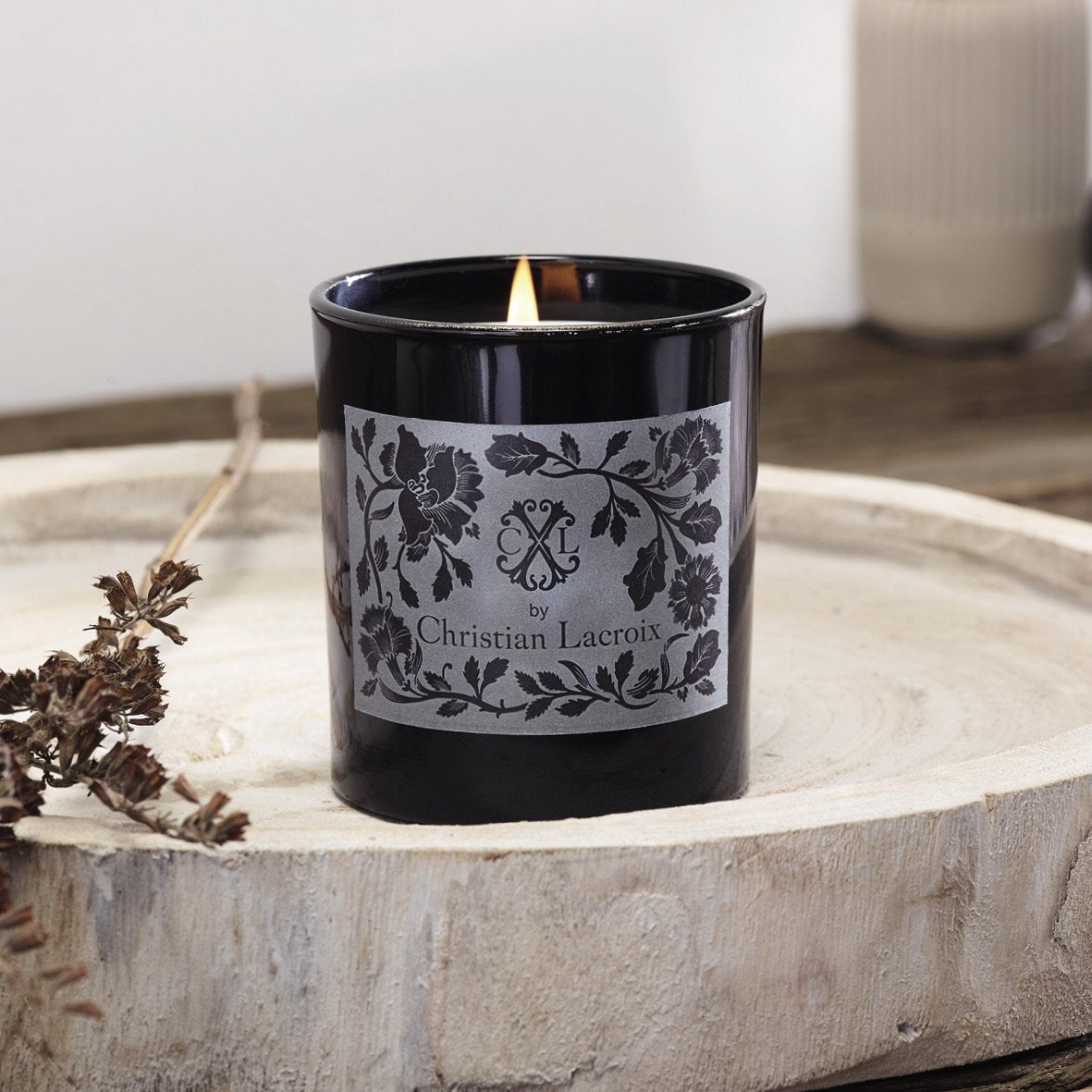 Classic scented candle - Medium Black - 180 g