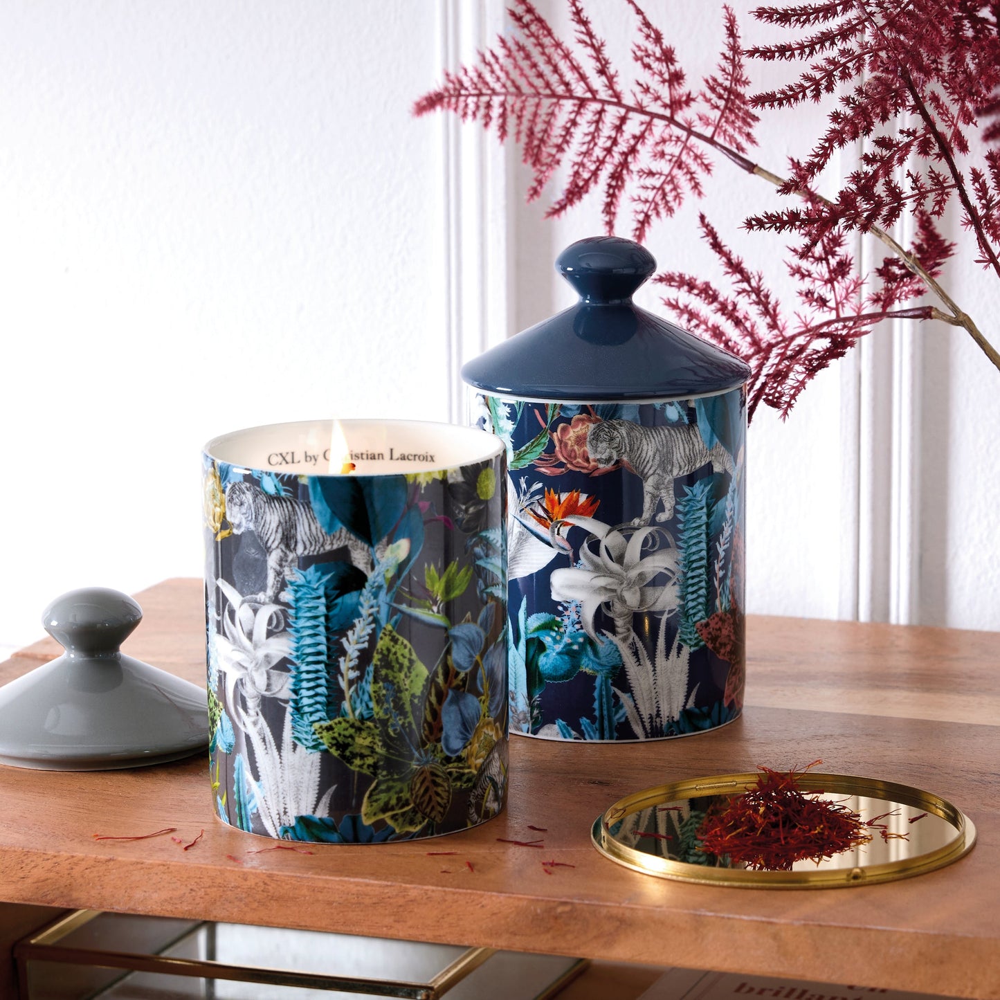 Scented candle in porcelain cup Zanzibar Navy blue - Saffran - 315 g