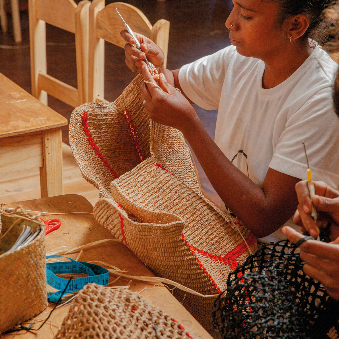 Crossbody bag in raffia - Lilou