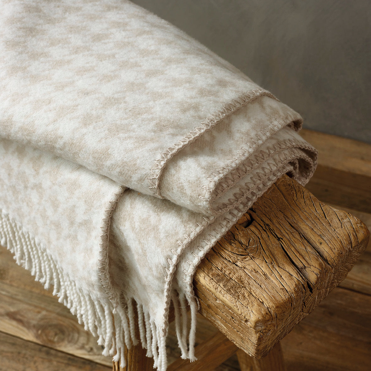 Woven plaid - Houndstooth Taupe