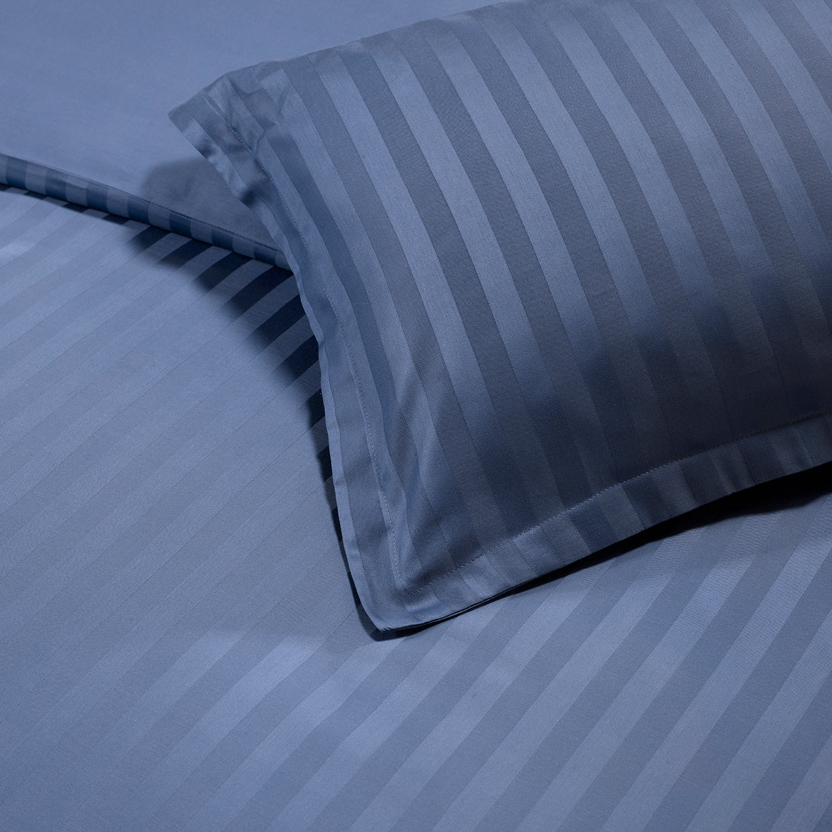 Set of 2 cotton satin pillowcases - Jacquard woven stripe - Blue
