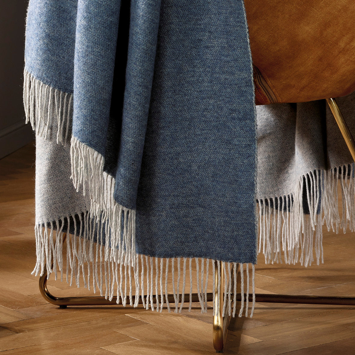 Cashmere woven plaid – 130 x 180 cm: dark blue/light grey