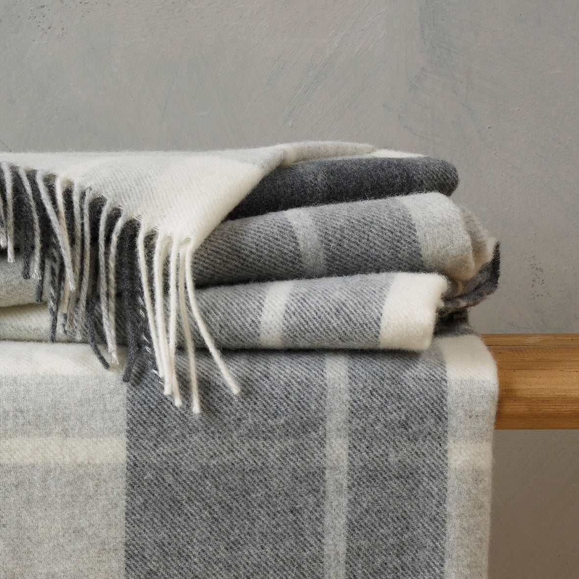 Cashmere tartan woven plaid – 130 x 180 cm: white/grey