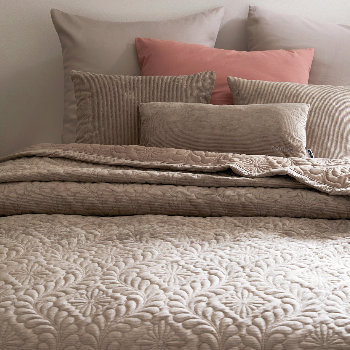 Bedspread corduroy - Flower Taupe