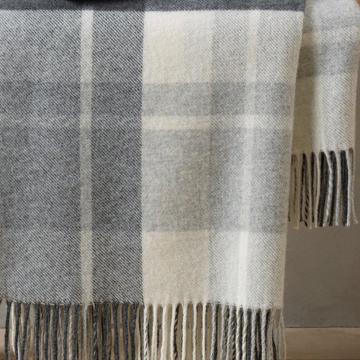 Woven plaid -Tartan White / Grey