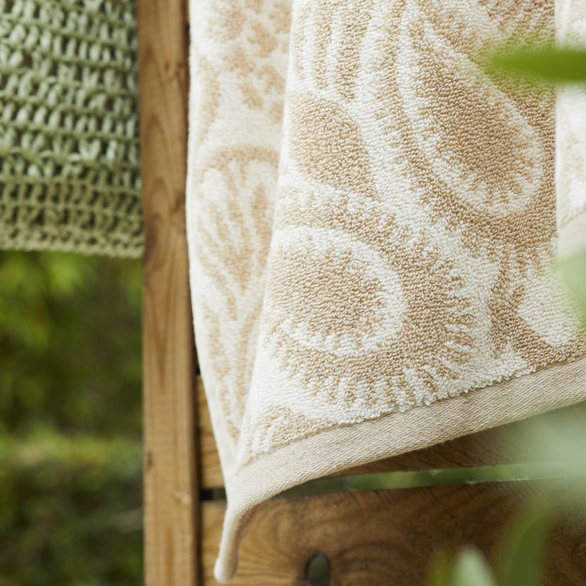 Bath towel Jacquard Love Stories Taupe - 70 x 140 cm