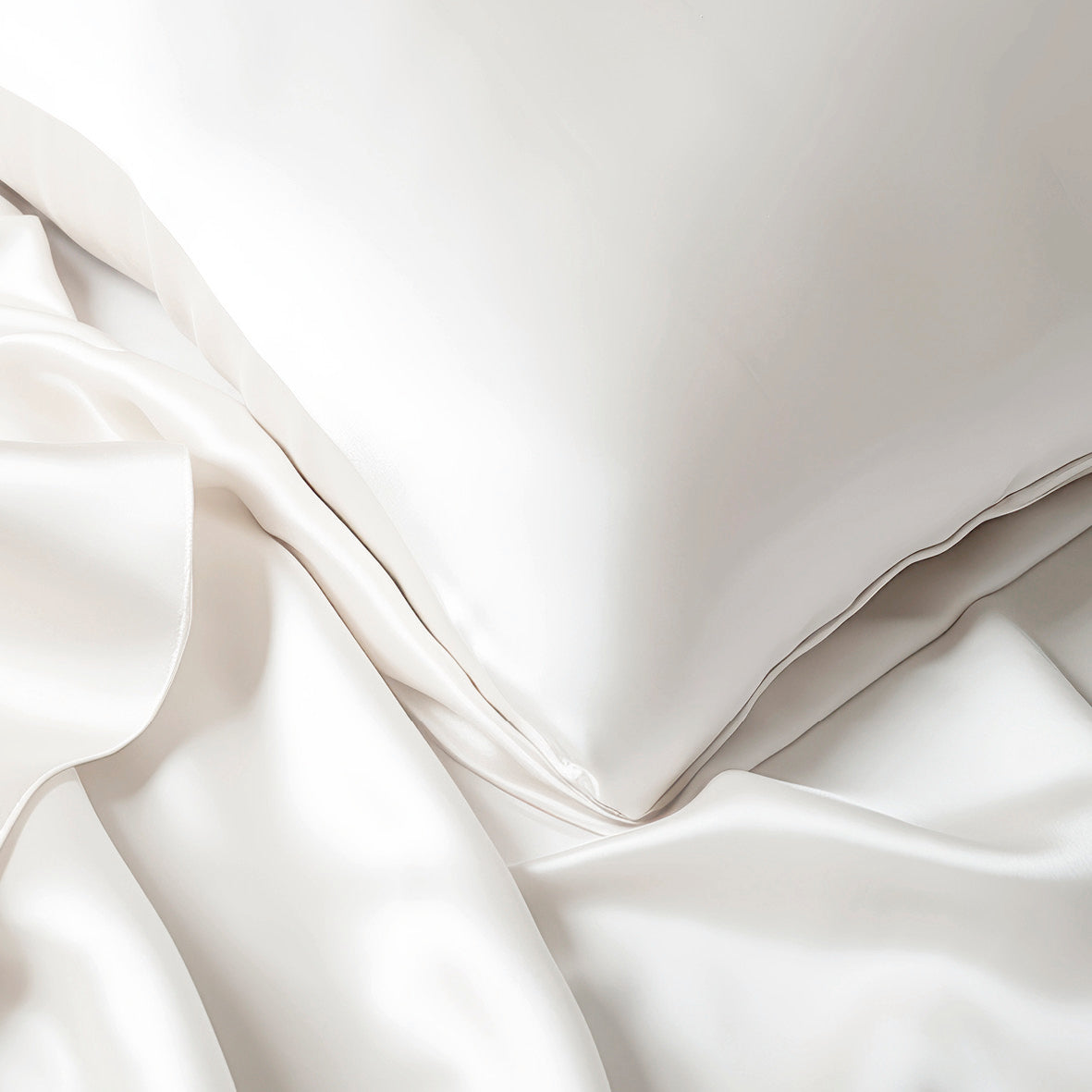 Pillowcase + eyemask silk - Brume de soie White