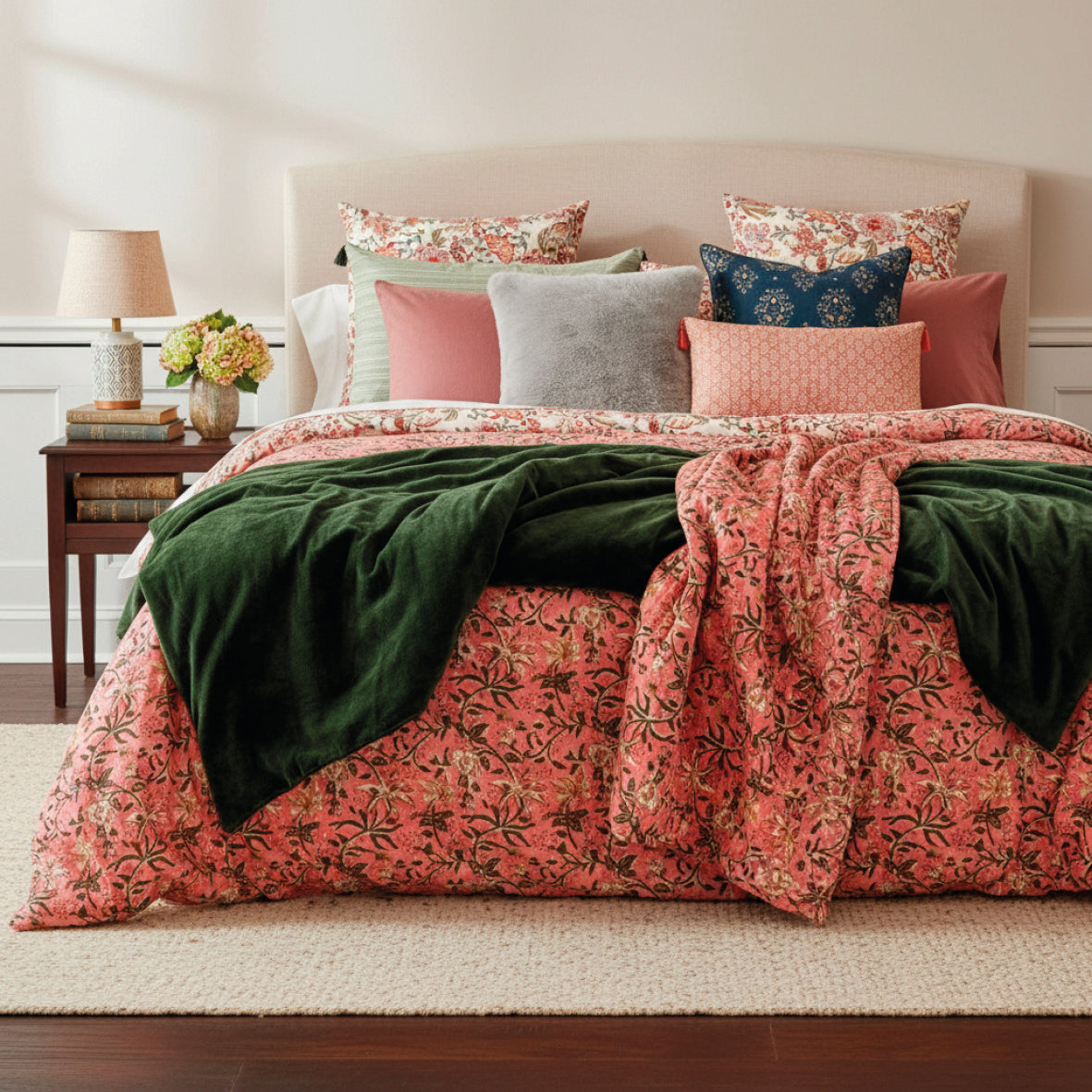 <p>Housse de coussin imitation fourrure - Sira Gris - 40 x 40 cm</p>