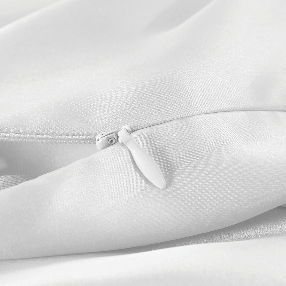 Pillowcase + eyemask in silk - Lunéia White - 50 x 70 cm + 8,5 x 20,5 cm