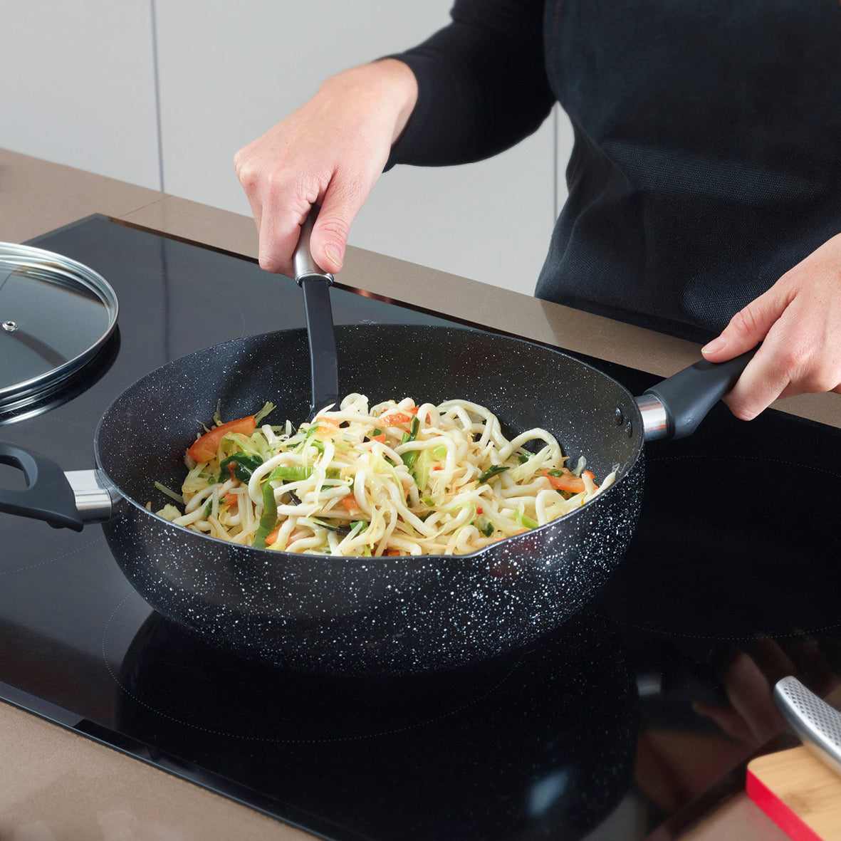 Wok + lid in aluminium granite - Black marble