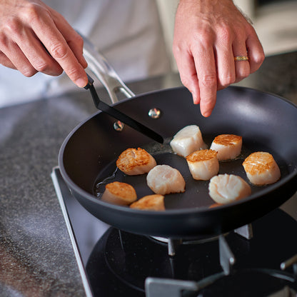 Set de 3 poêles Alux Pro - en aluminium forgé et acier inoxydable - 20 + 24 + 28 cm - Noir