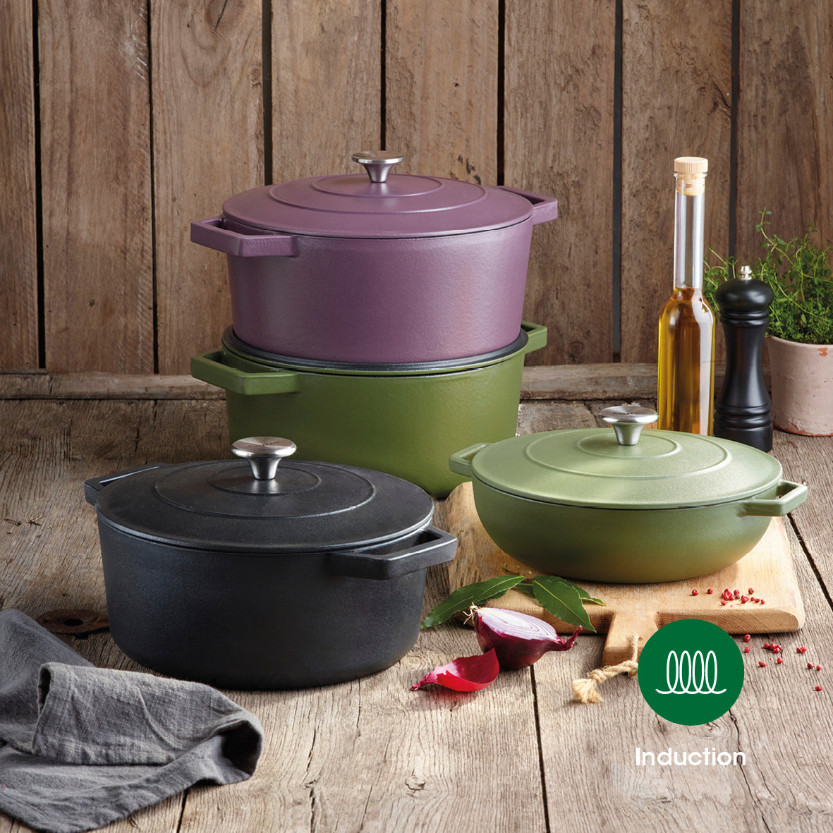 Stackable cast iron set 4 pieces green