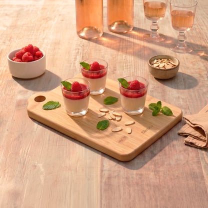 Cutting board in bamboo - light brown - 25 x 15 x 1.5 cm
