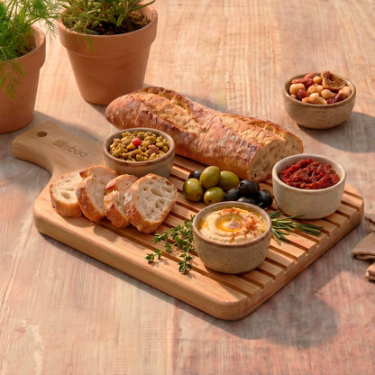 Cutting board in bamboo - light brown - 28 x 22 x 2 cm