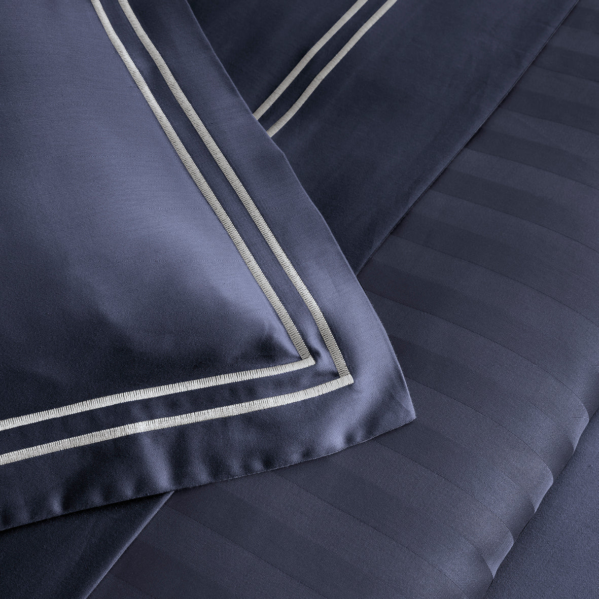 Pillowcase(s) cotton satin - Bastia White / Dark blue