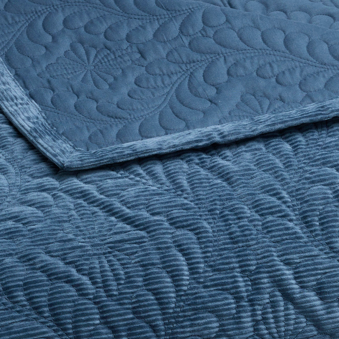 Bedspread in corduroy - 220 x 250 cm - Flower Blue