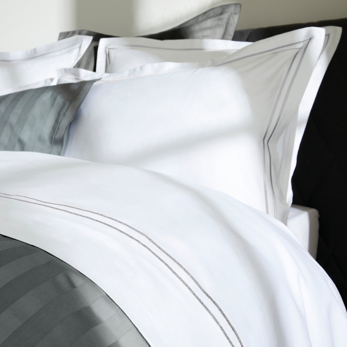 Duvet cover + pillowcase(s) cotton satin - Bastia Grey / White