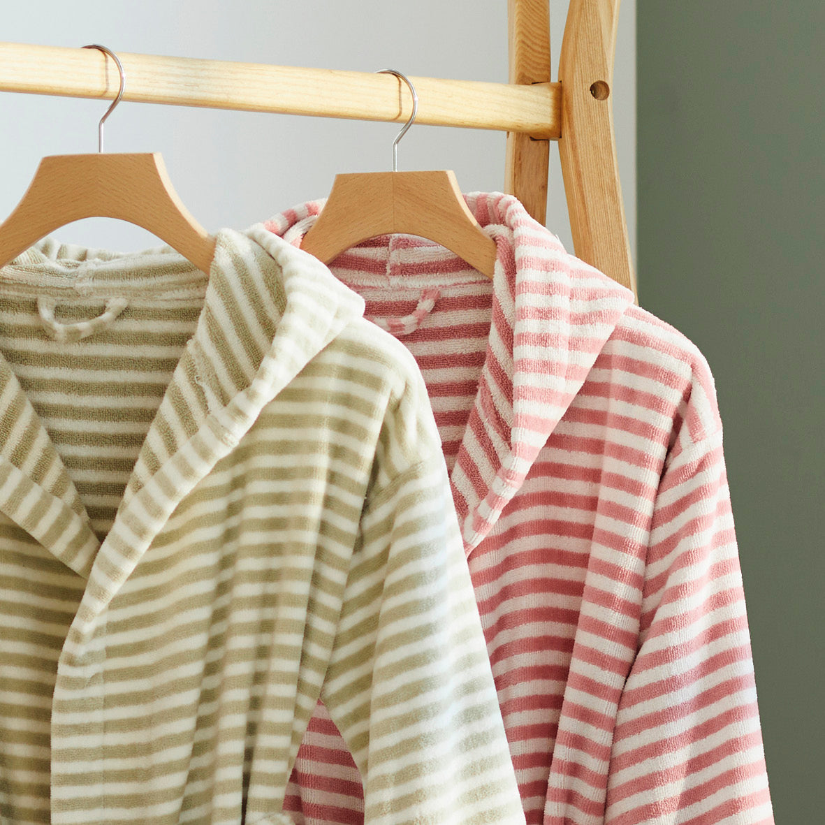 Hooded bathrobe - Bahamas Pink