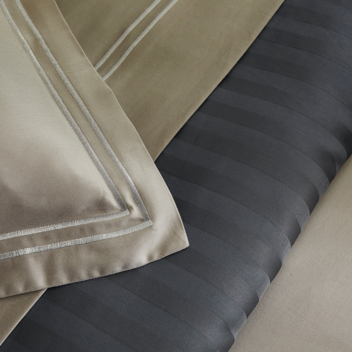 Duvet cover + pillowcase(s) cotton satin - Nice Taupe / Taupe