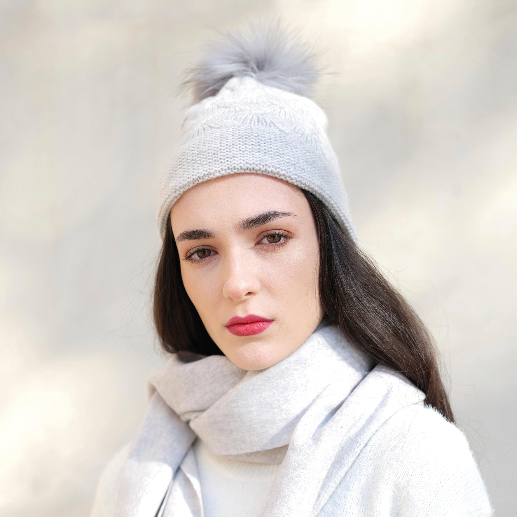 Beanie with pom-pom cashmere - Light grey