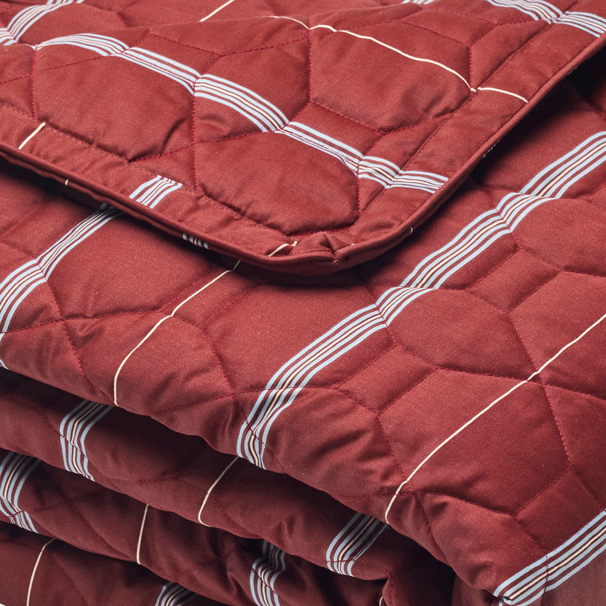 Bedspread cotton satin - Lioré Burgundy - 220 x 250 cm