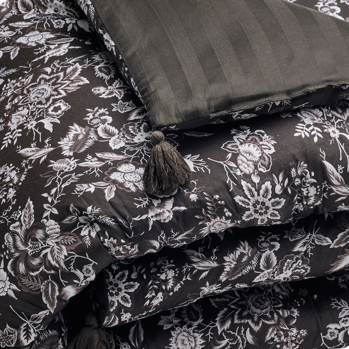Quilt with tassels cotton satin - Toile damassée Black - 140 x 200 cm