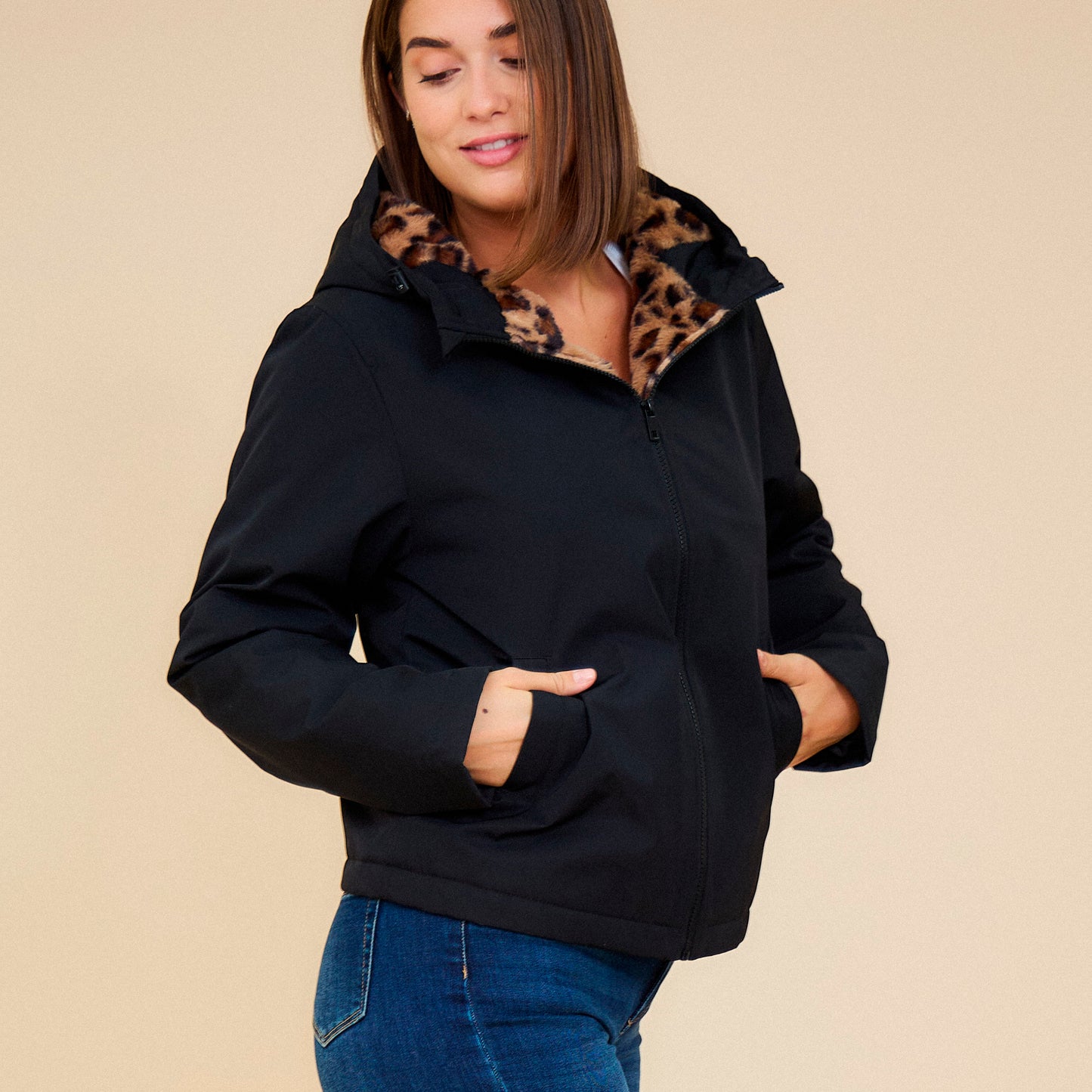 Heated jacket with leopard lining - Freya Black