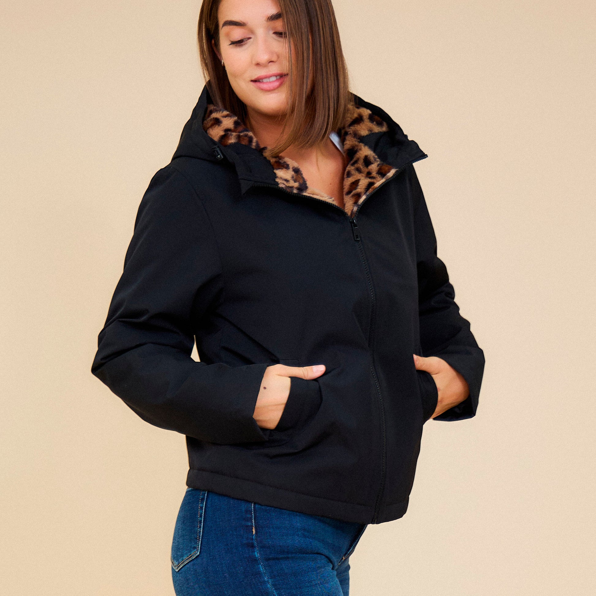 Heated jacket with leopard lining - Freya Black