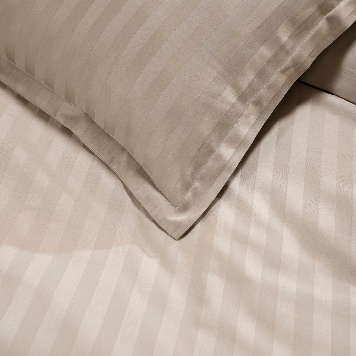 Drap plat satin de coton - Jacquard stripe Taupe