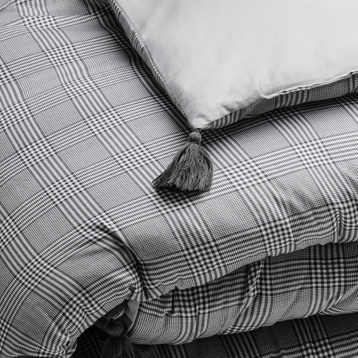 Quilt with tassels cotton satin - Gris héritage Grey - 140 x 200 cm