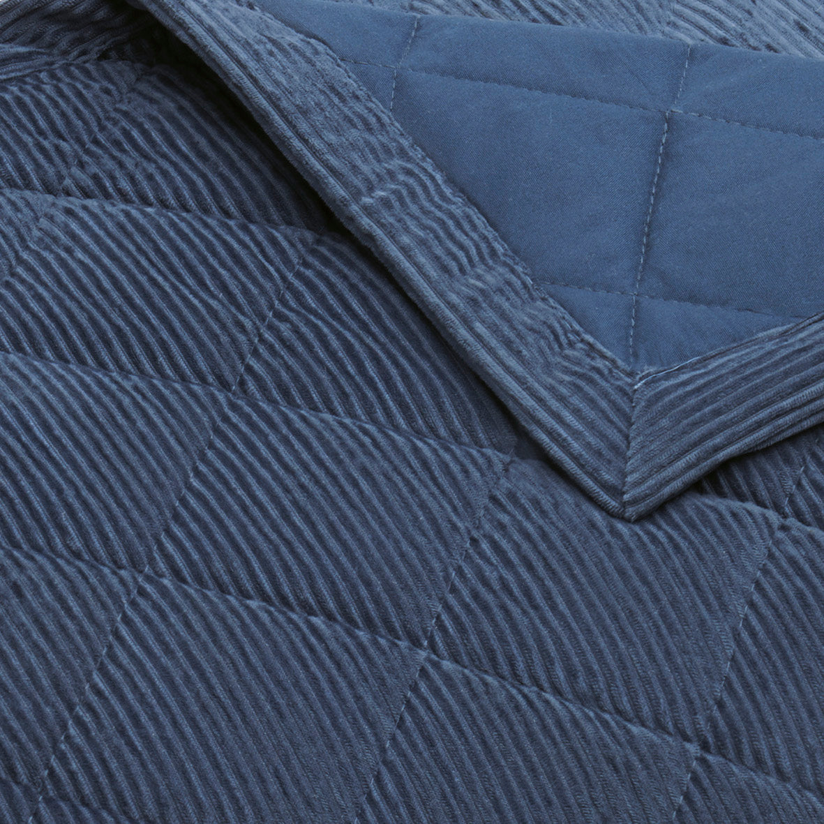 Bedspread corduroy Diamond Blue - 220 x 250 cm