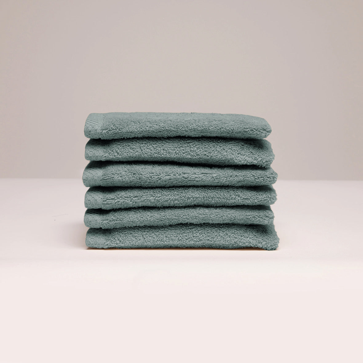 <p>Gant de toilette coton peigné LT - Oasis - 6 x (15 x 21 cm)</p>