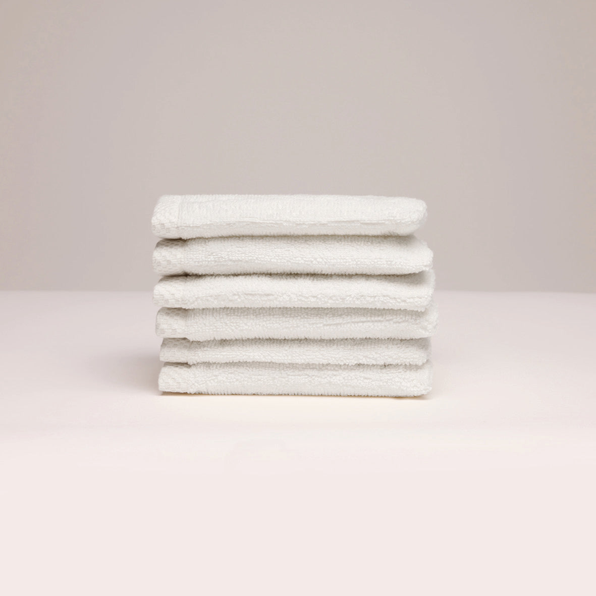 <p>Gant de toilette coton peigné LT - Oasis - 6 x (15 x 21 cm)</p>