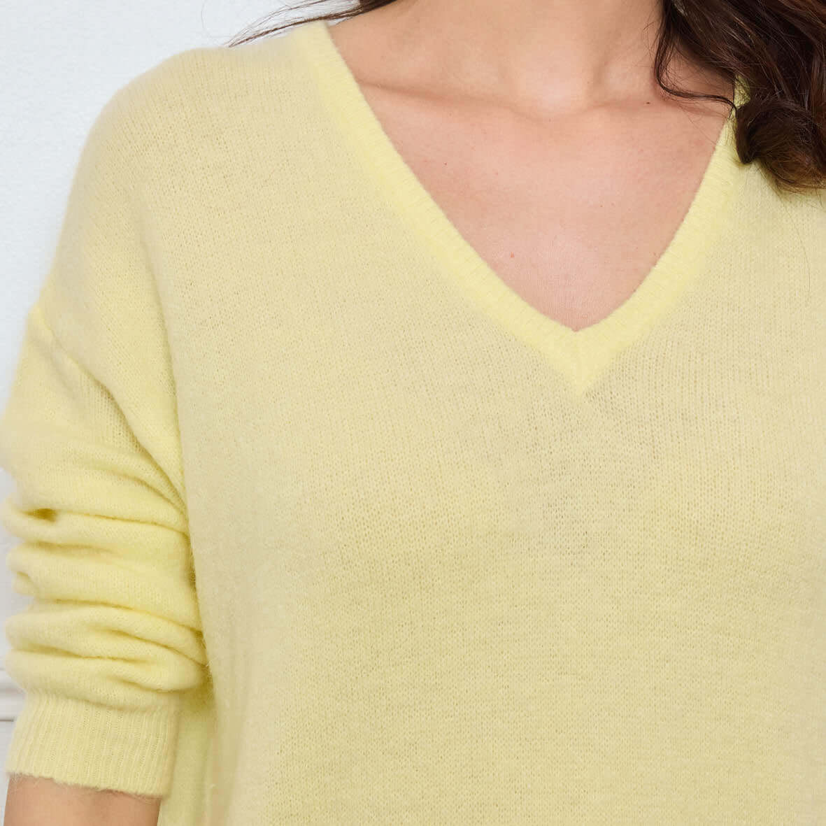 COL V OPALINE JAUNE POUSSIN