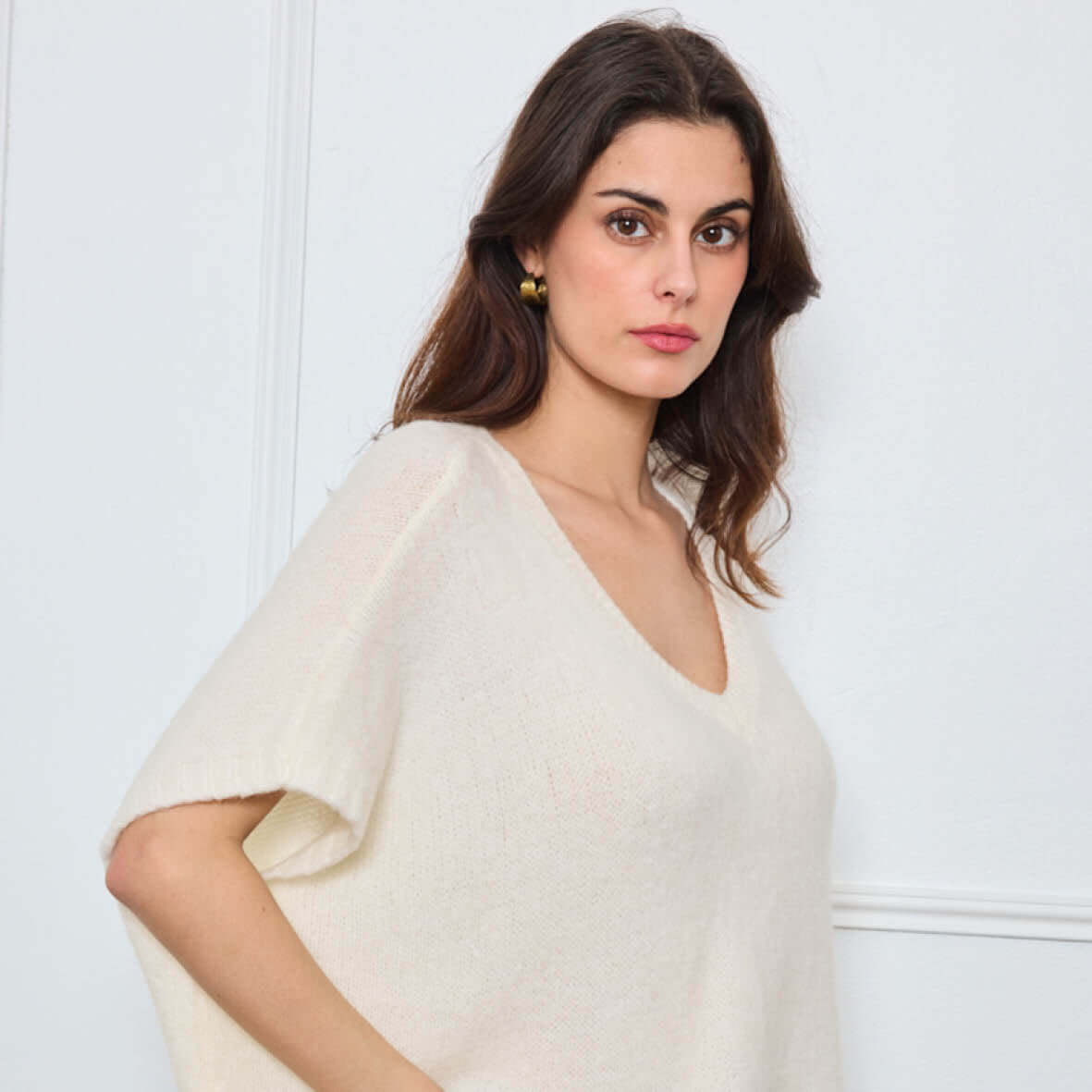 COL V OVERSIZED SANS MANCHES MILIE BLANC