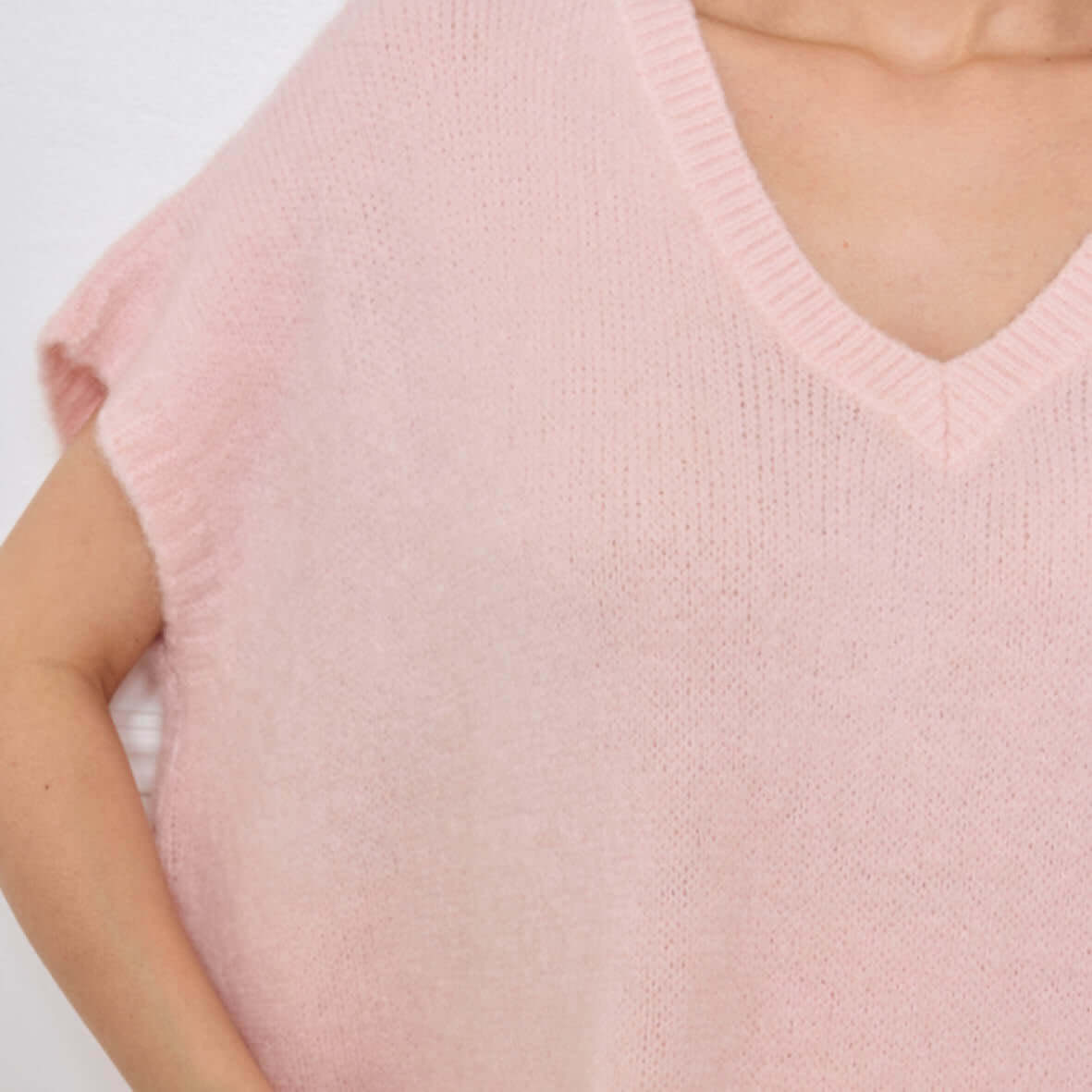 COL V OVERSIZED SANS MANCHES MILIE ROSE CLAIR