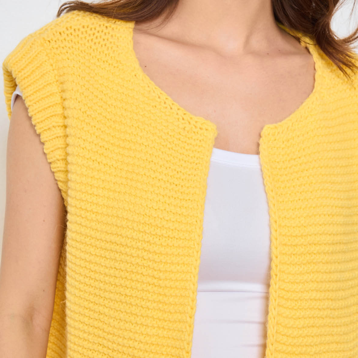 TRICOT SANS MANCHES THEOLINE JAUNE