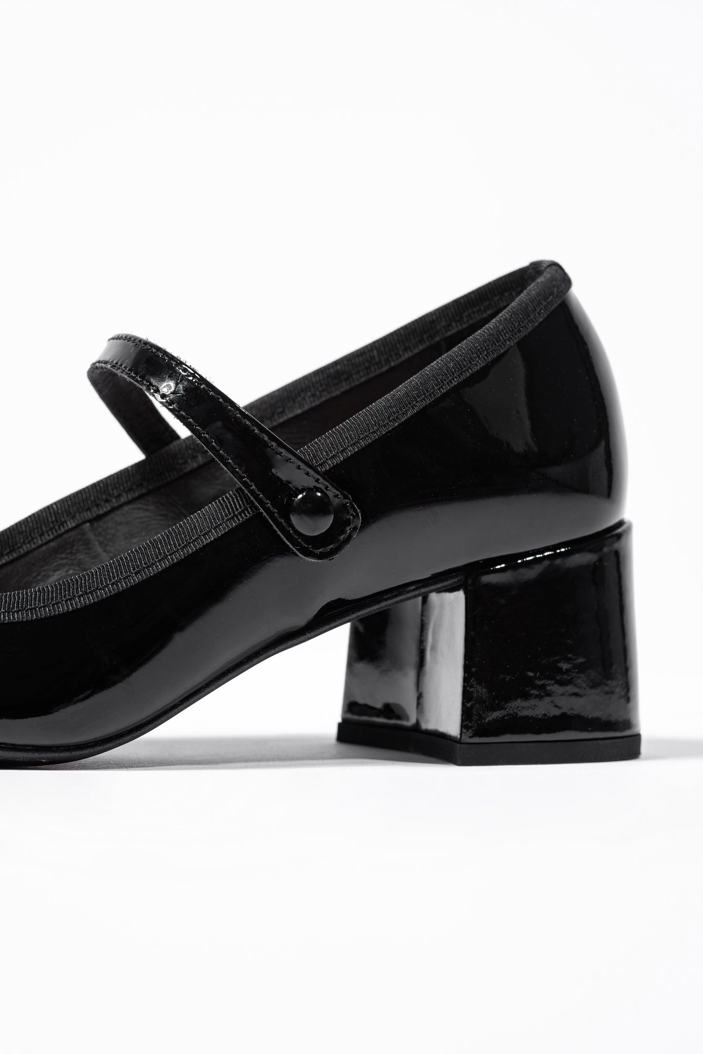TAYLOR NOIR - BALLERINE