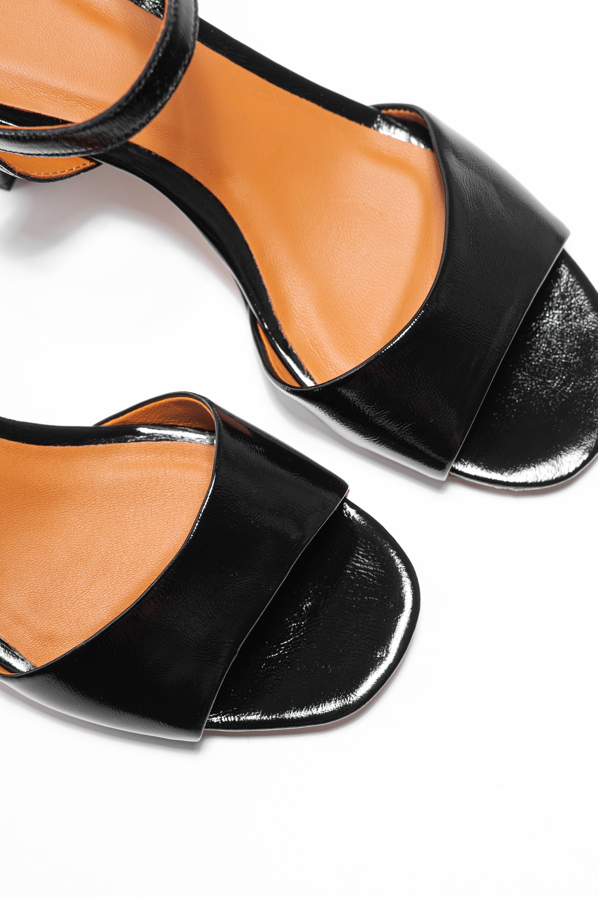 VICKI NOIR VERNIS - SANDALE