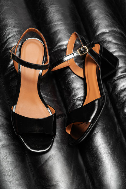 VICKI NOIR VERNIS - SANDALE