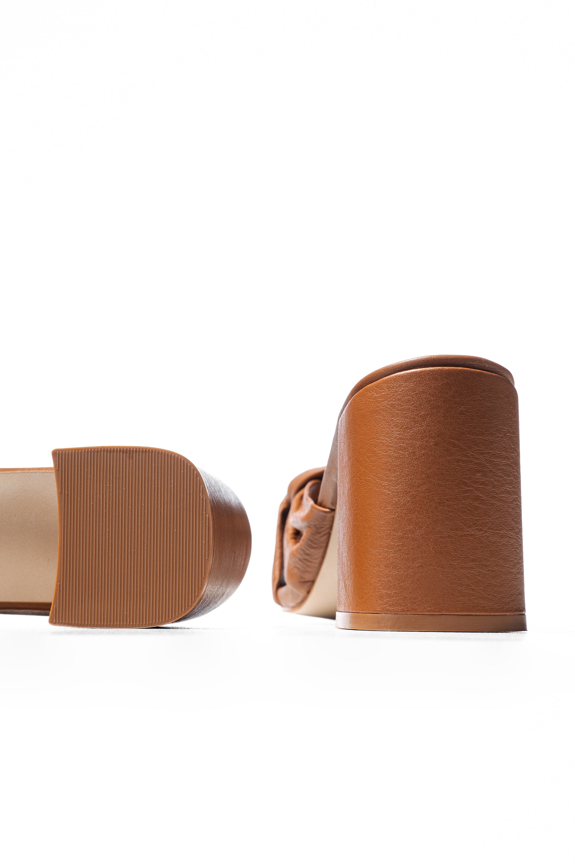 BECKY COGNAC - MULE